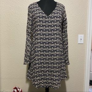 V neck PPLA dress with bell sleeves & flowy bottom